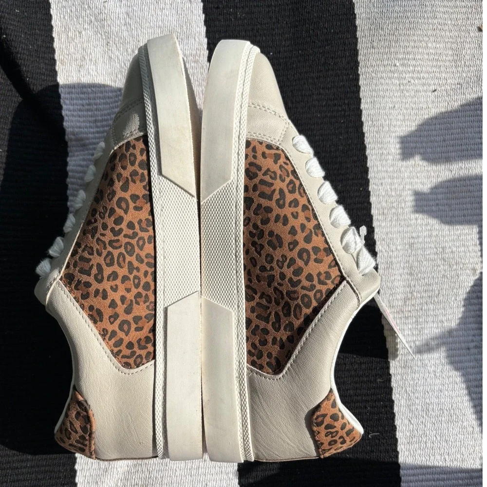 Art Class Kids Cream Leopard Print Star Low Top Sneakers Size 4